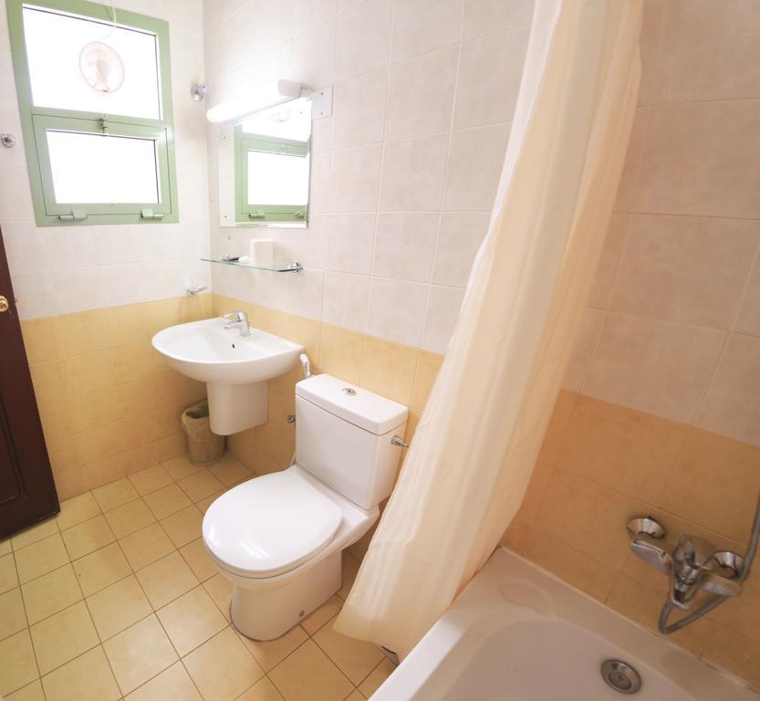 Gulf Hotel Apartment الخليج للشقق الفندقية Muscat Exteriör bild