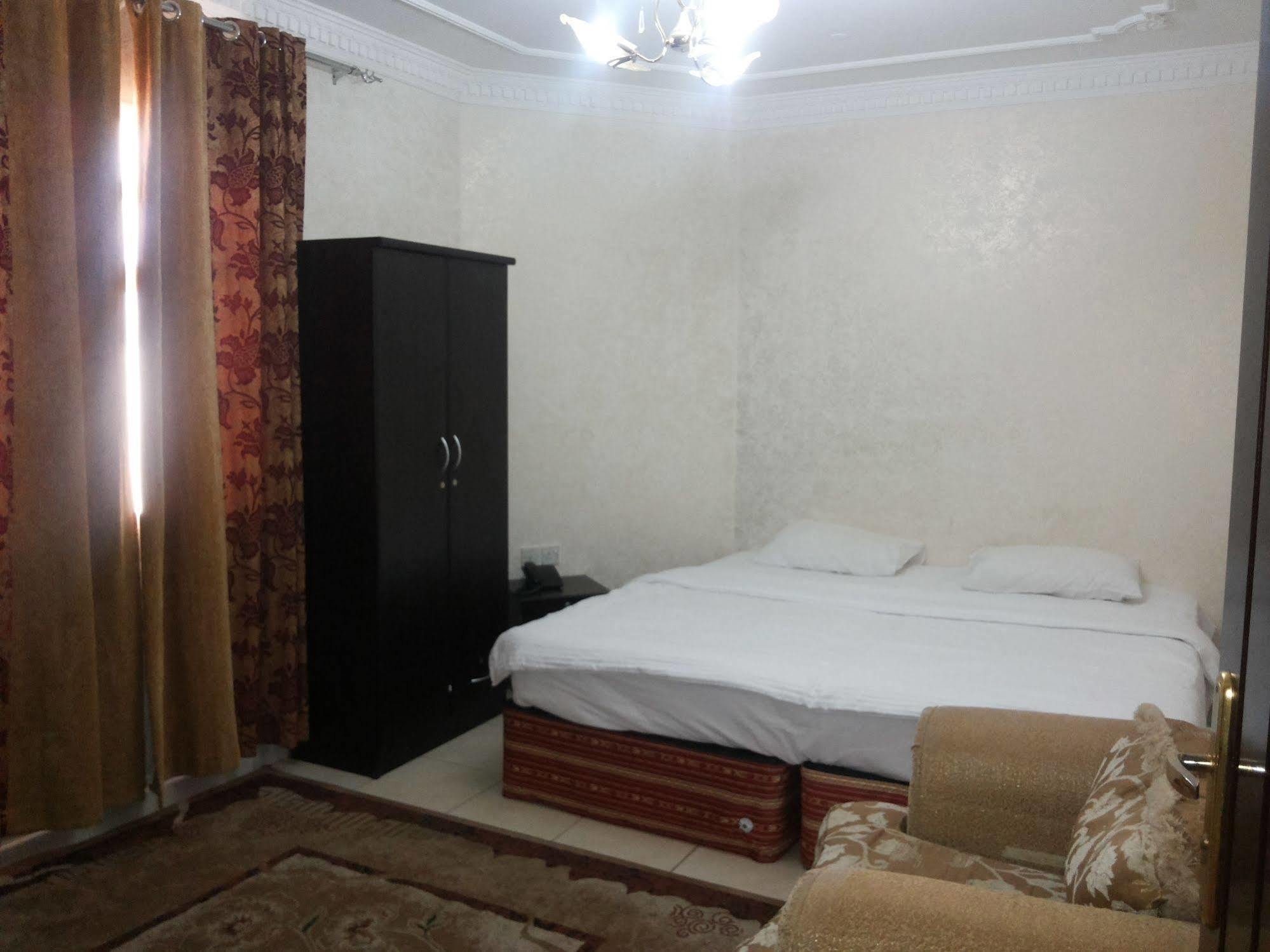 Gulf Hotel Apartment الخليج للشقق الفندقية Muscat Exteriör bild