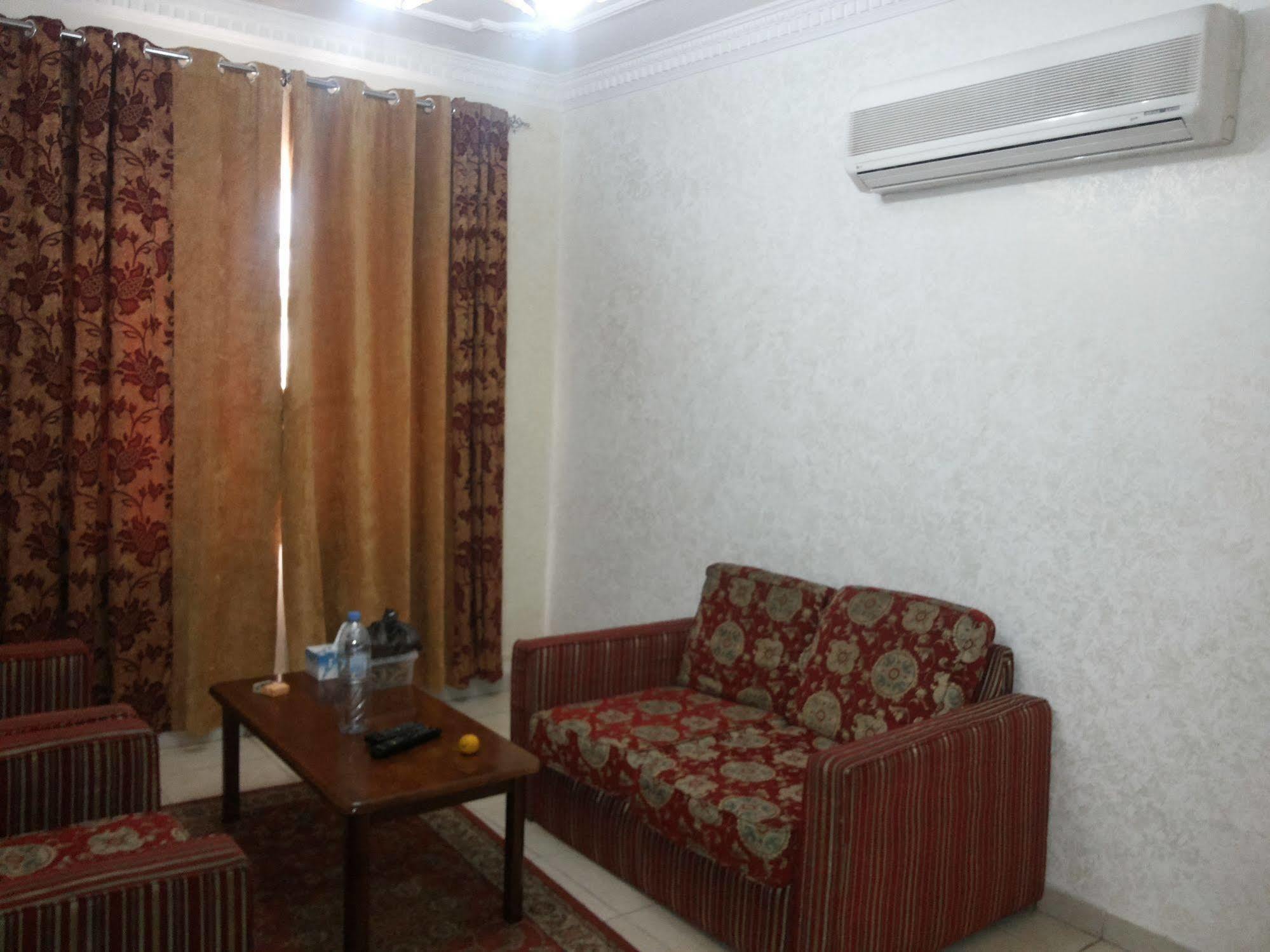 Gulf Hotel Apartment الخليج للشقق الفندقية Muscat Exteriör bild