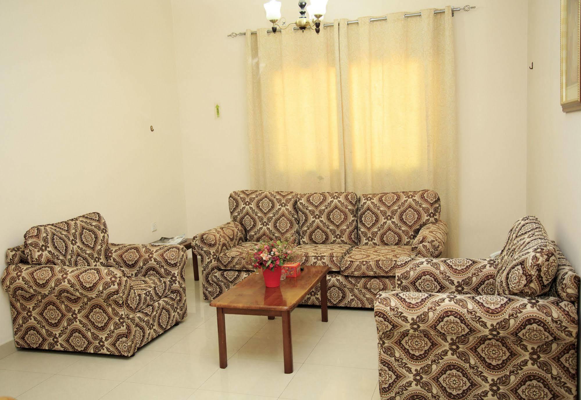 Gulf Hotel Apartment الخليج للشقق الفندقية Muscat Exteriör bild