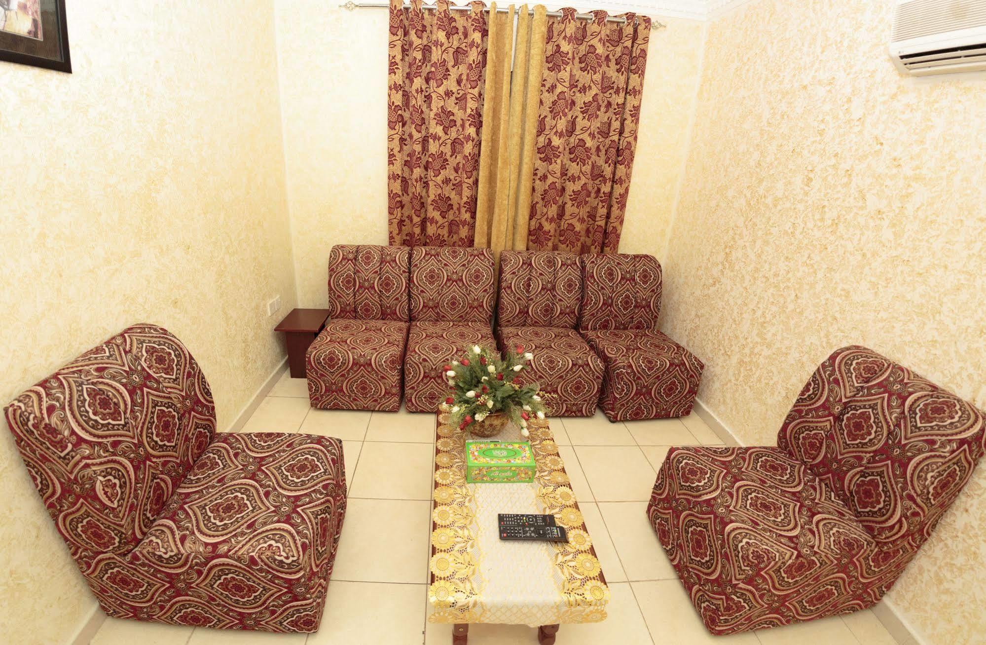 Gulf Hotel Apartment الخليج للشقق الفندقية Muscat Exteriör bild