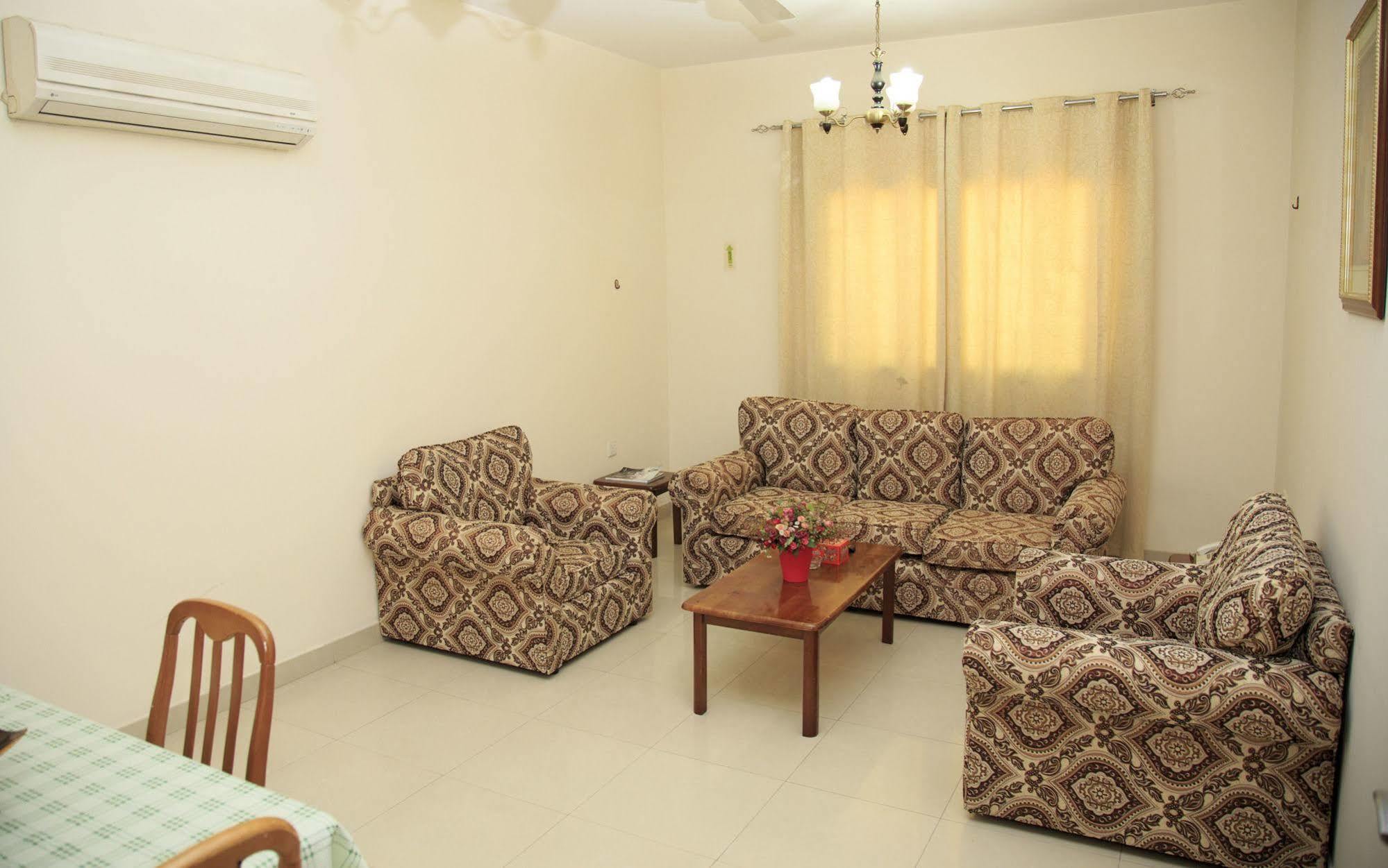 Gulf Hotel Apartment الخليج للشقق الفندقية Muscat Exteriör bild