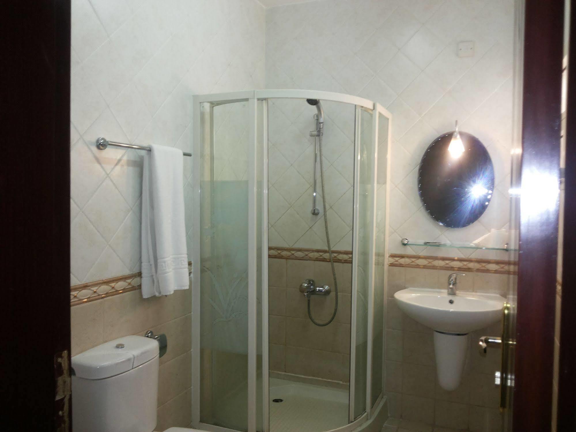 Gulf Hotel Apartment الخليج للشقق الفندقية Muscat Exteriör bild