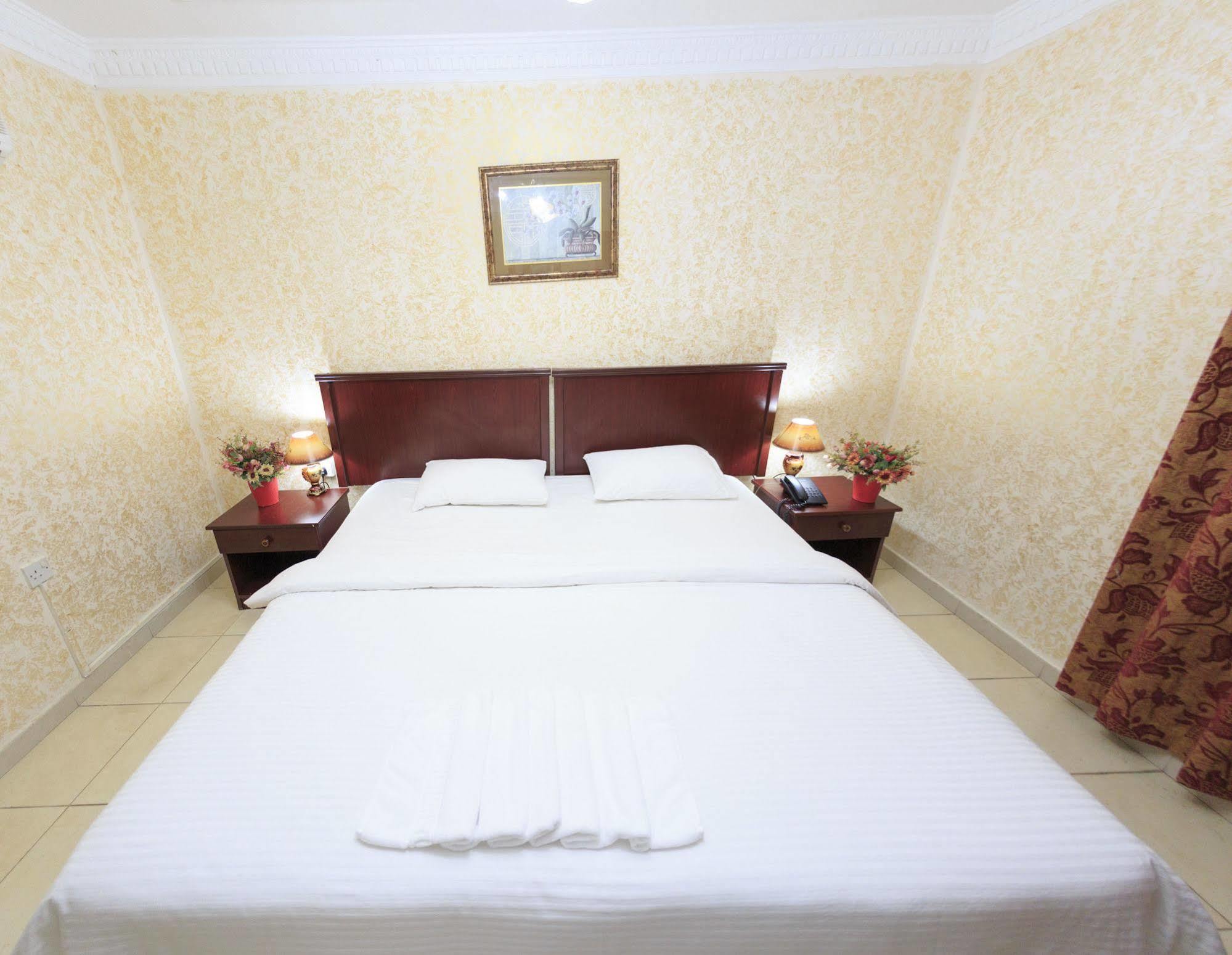 Gulf Hotel Apartment الخليج للشقق الفندقية Muscat Exteriör bild