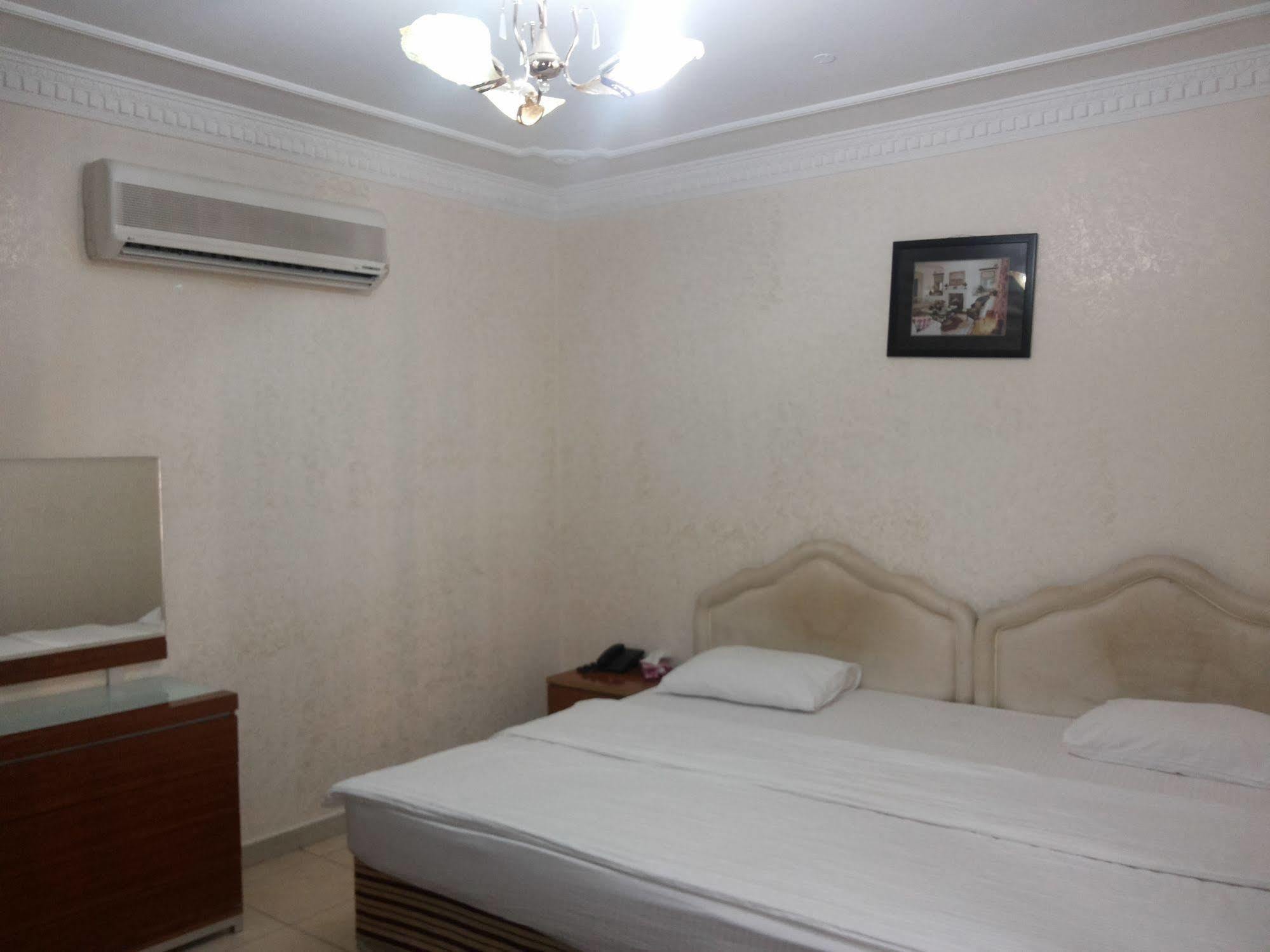 Gulf Hotel Apartment الخليج للشقق الفندقية Muscat Exteriör bild