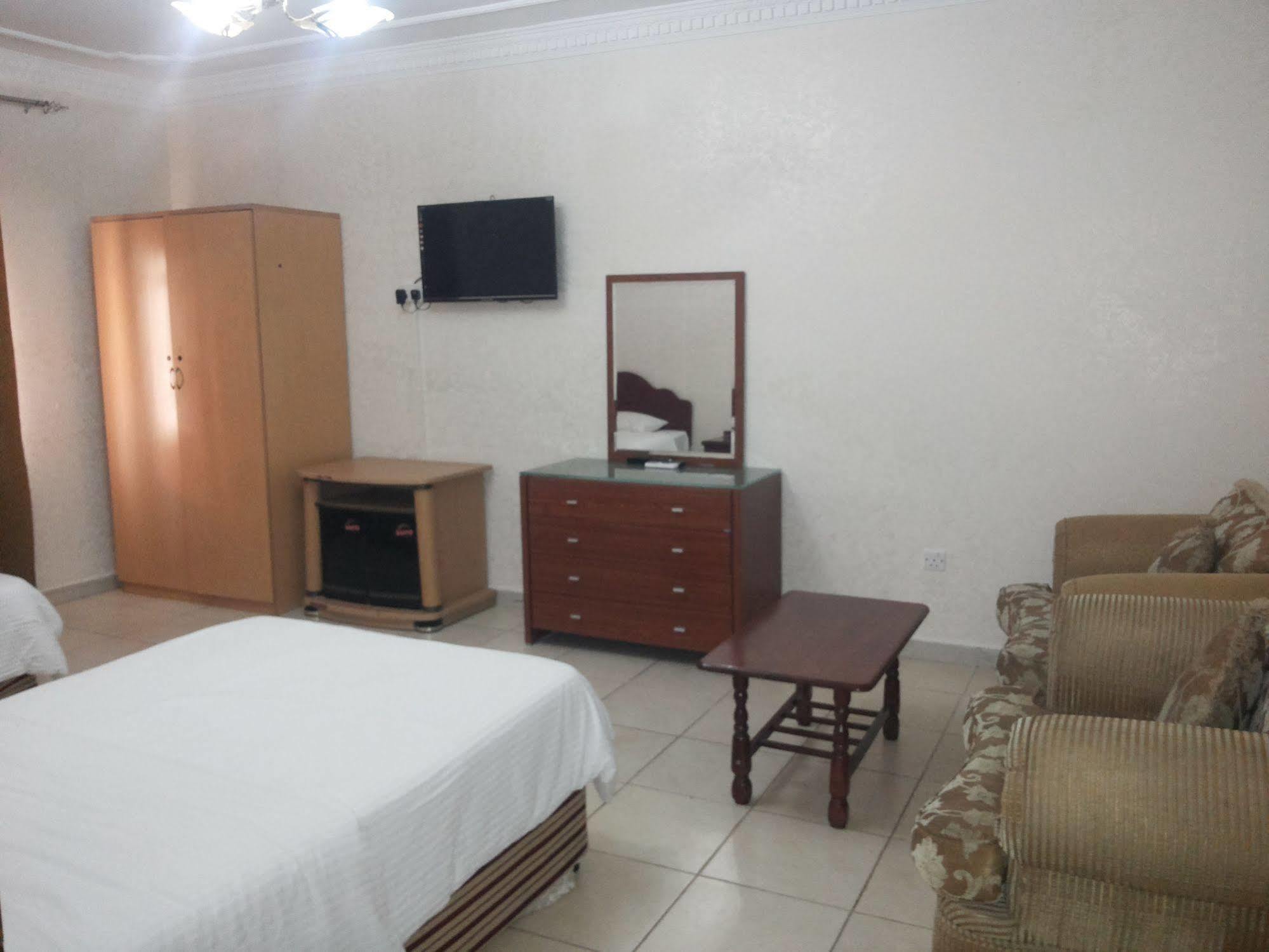Gulf Hotel Apartment الخليج للشقق الفندقية Muscat Exteriör bild